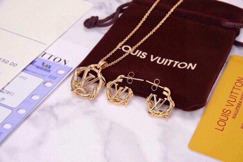 Louis Vuitton Necklaces